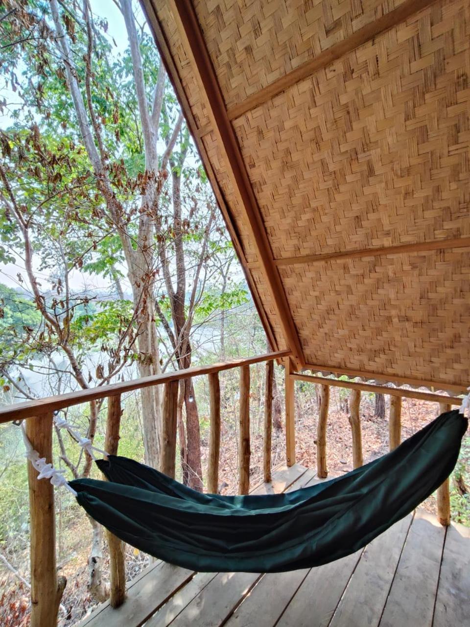 Fandee Island Treehouses & Ziplines - Tad Lo, Bolaven Loop Pakse Ban Kiangtat Eksteriør bilde