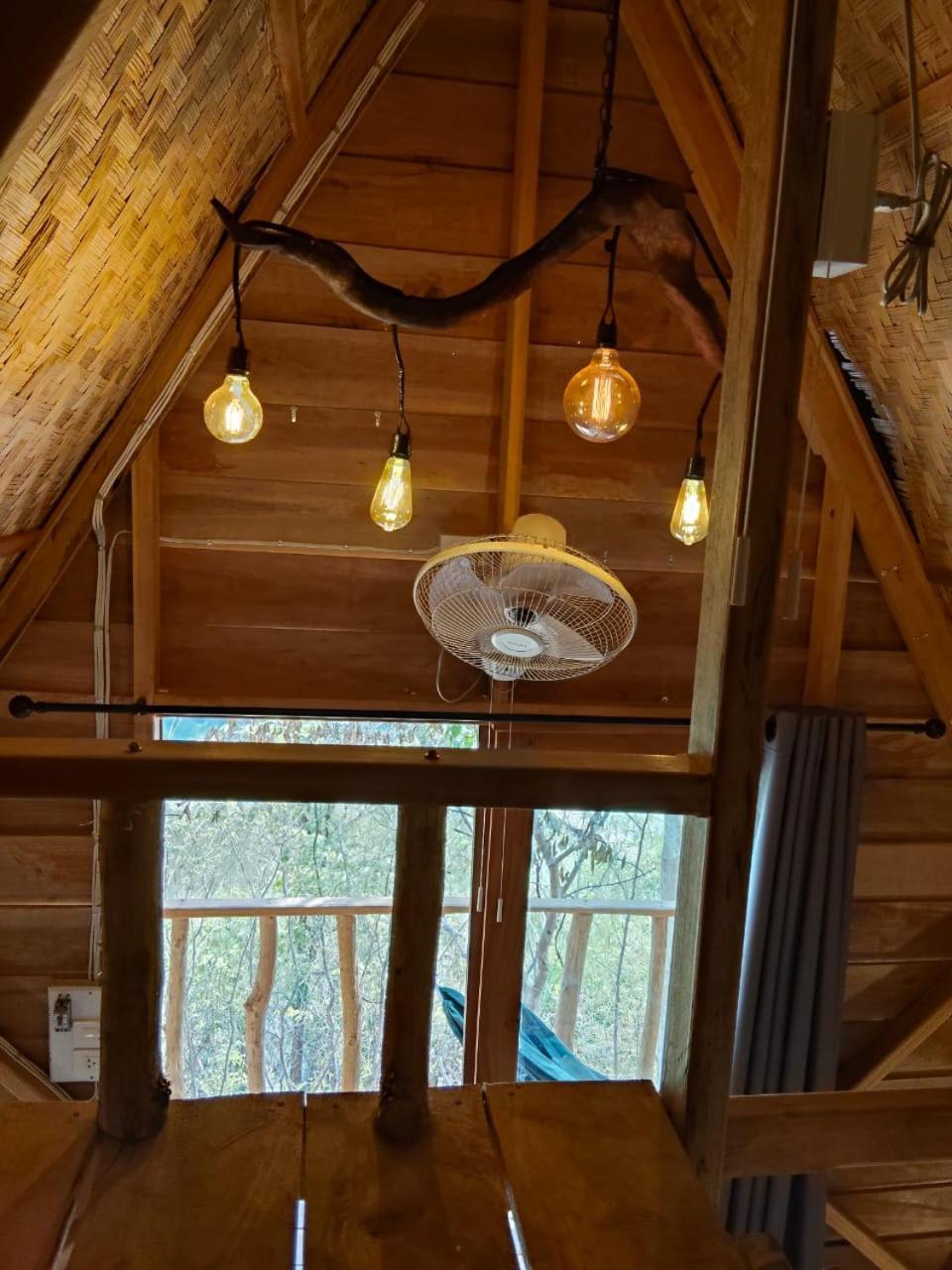Fandee Island Treehouses & Ziplines - Tad Lo, Bolaven Loop Pakse Ban Kiangtat Eksteriør bilde